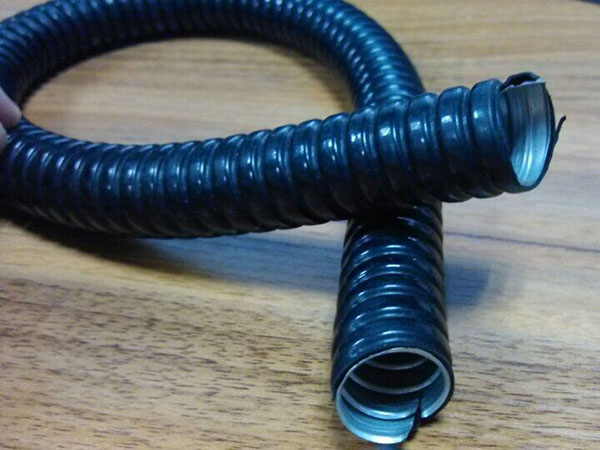 金属蛇管 金属PVC软管 护套管 绝缘金属管 防水管 绝缘线束波纹管 电缆绝缘管